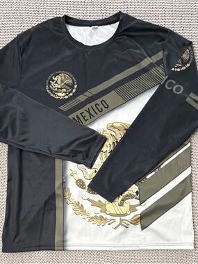 Mexico Crest Long-Sleeve Jersey in Black and Gold